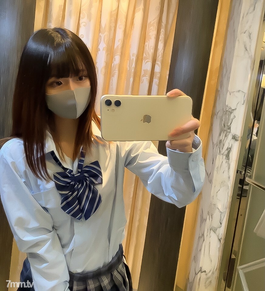 Rika-Chan: Nữ Sinh 18 Tuổi Gợi Cảm Trong Cảnh Quay Đầu Tiên, FC2-PPV-2071287