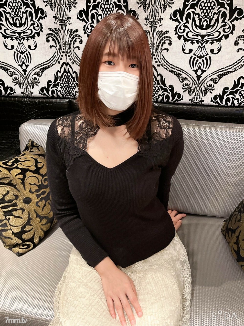 Saki và Cực Khoái Tột Độ: Đam Mê Bùng Nổ Với Tình Một Đêm (FC2-PPV-2731976)