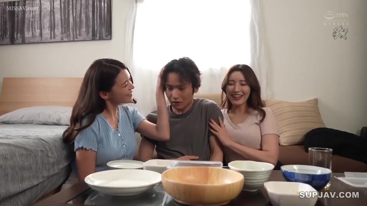 Bị Mê Hoặc Bởi Dì Succubus Gợi Cảm Và Bị Chơi Bời Vòng Tròn: Kana Morisawa, Mary Tachibana [DASS-187]