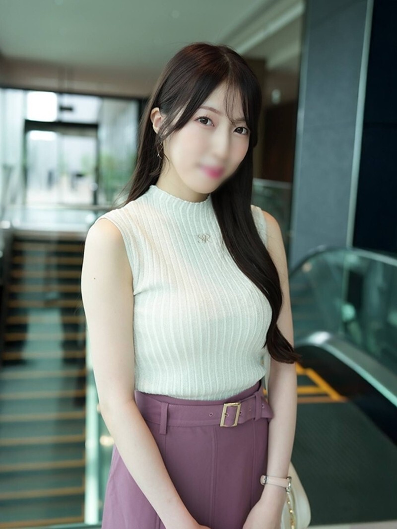 Vợ trẻ 26 tuổi đeo nhẫn cưới lần đầu lên đỉnh cực khoái với chồng, bắn tinh ngập tràn trong cô ấy FC2-PPV-4857697