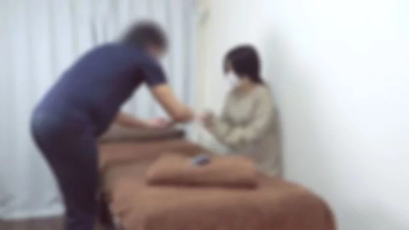 FC2-PPV-4880440: Khám phá cô nàng lông mu rậm rạp, pheromone cuồng dại và cực khoái không thể kìm hãm!